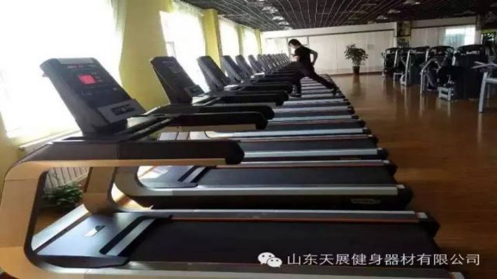 健身APP促進商家的服務(wù)轉(zhuǎn)型，推動健身行業(yè)轉(zhuǎn)型升級。